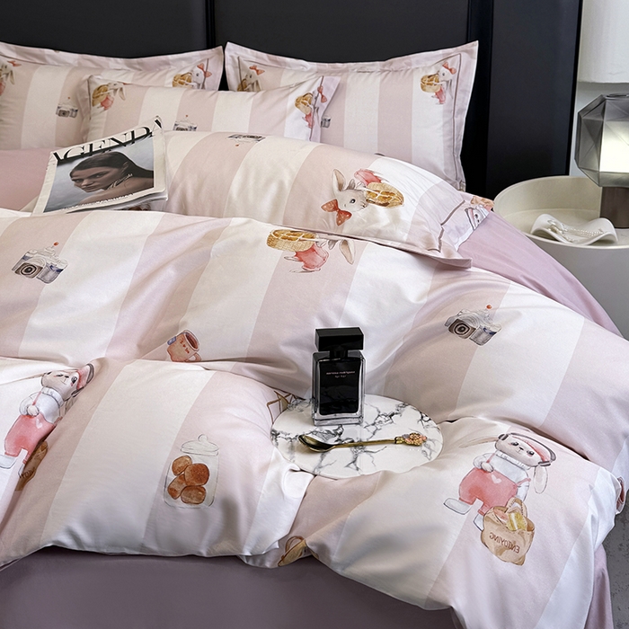 91家纺网 家纺一手货源 找家纺 乐蔻家纺 2025新款全棉13376数码印花四件套 音乐兔（粉）