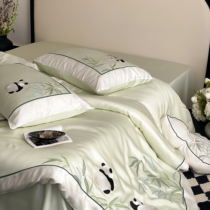 91家纺网 家纺一手货源 找家纺 MIU缪家居 2025新款60支兰精天丝四件套-熊猫与竹 熊猫与竹-清绿
