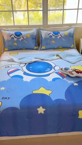 91家纺网 家纺一手货源 找家纺 博雅 2025新款A类大版数码印花冰丝凉席可组合凉感丝夏被-宇航员 梦想宇航员