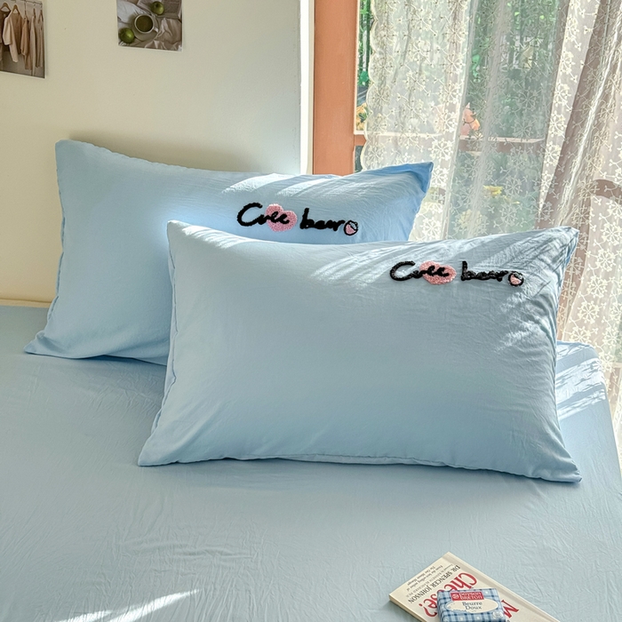 91家纺网 家纺一手货源 找家纺 优卡迪家纺馆 2025新款水洗棉毛巾绣四件套（下载文件夹包含买家秀） 开心熊-天空蓝