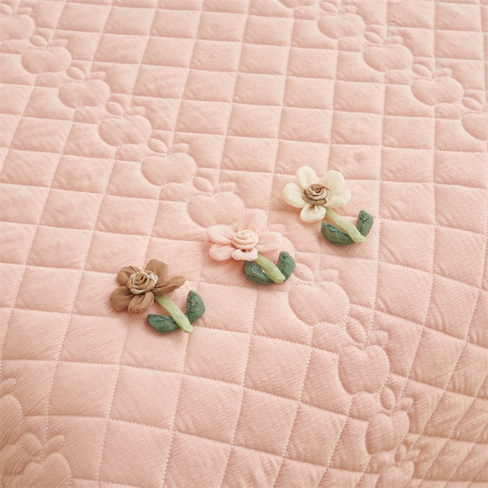 91家纺网 家纺一手货源 找家纺 恒爱家纺 2025新款A类泡泡纱床盖-杜鹃 浅豆沙