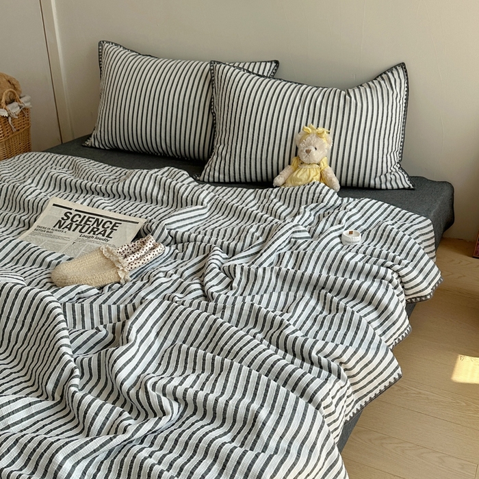 91家纺网 家纺一手货源 找家纺   曼町家居2025新款全棉水洗棉提花贝壳边夏被系列 黛墨灰