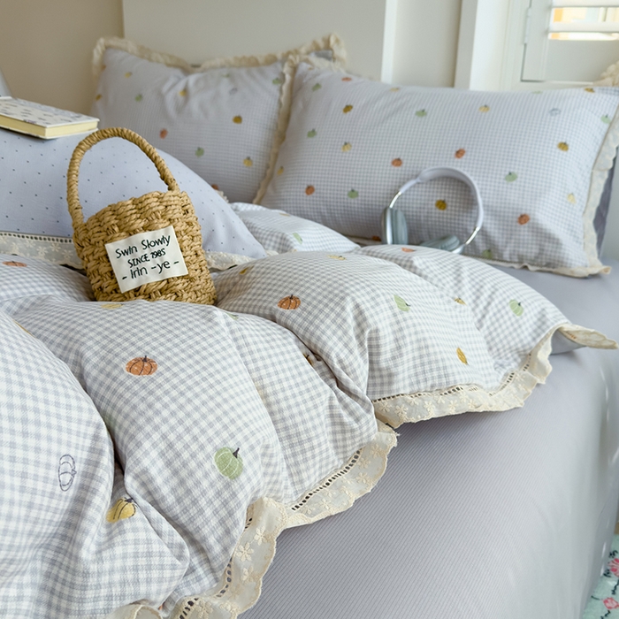 91家纺网 家纺一手货源 找家纺 竹合家纺 2025新款春日碎花法式镂空花边款式提花皱皱四件套 法式-小南瓜灰