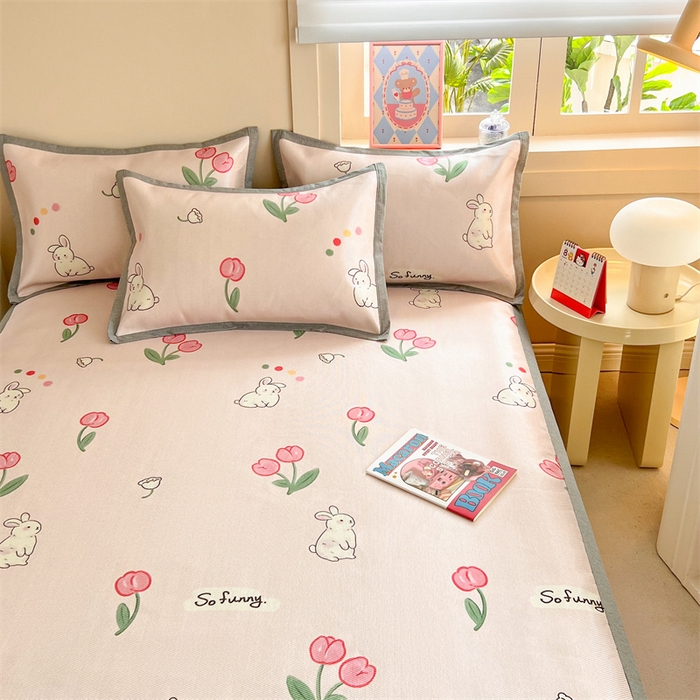 91家纺网 家纺一手货源 找家纺 懒猫家纺 2025春夏新款250D数码印花冰丝席凉席席子 精灵兔