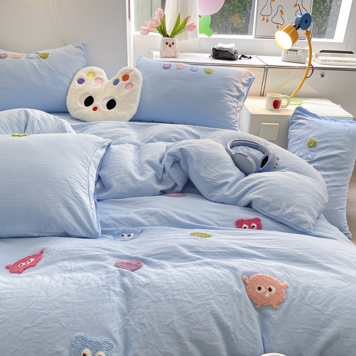 91家纺网 家纺一手货源 找家纺 优卡迪家纺馆 2025新款水洗棉毛巾绣四件套（下载文件夹包含买家秀） 开心怪兽-蓝