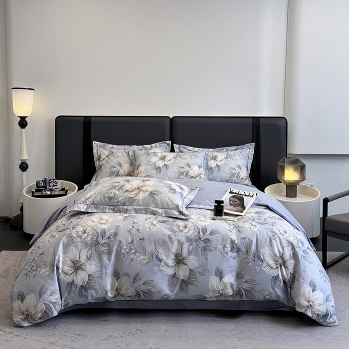 91家纺网 家纺一手货源 找家纺 乐蔻家纺 2025新款全棉13376数码印花四件套 初雪（兰）