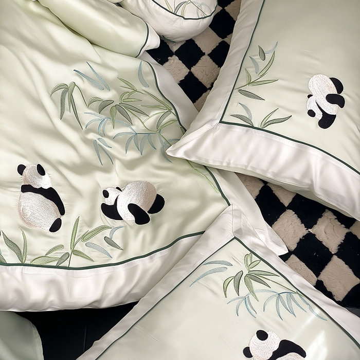 91家纺网 家纺一手货源 找家纺 MIU缪家居 2025新款60支兰精天丝四件套-熊猫与竹 熊猫与竹-清绿