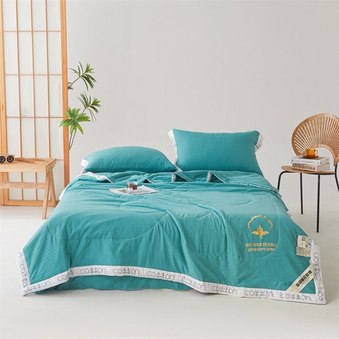 91家纺网 家纺一手货源 找家纺 西域种棉人·千百笠 2025新款A类100%新疆棉花夏凉被纯棉全棉填充毛巾绣绣花纯色双拼原棉空调被夏被 千寻蔚蓝