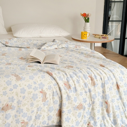 觅糖家纺 2025新款软糯针织云柔大豆夏被 蓝町兔