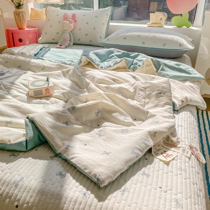91家纺网 家纺一手货源 找家纺 老帅的工厂店 2025新款a类云感双层纱7a抗菌夏被床盖四件套 倾结