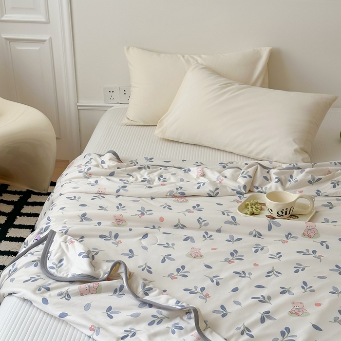 91家纺网 家纺一手货源 找家纺 觅糖家纺 2025新款软糯针织云柔大豆夏被 乖乖熊