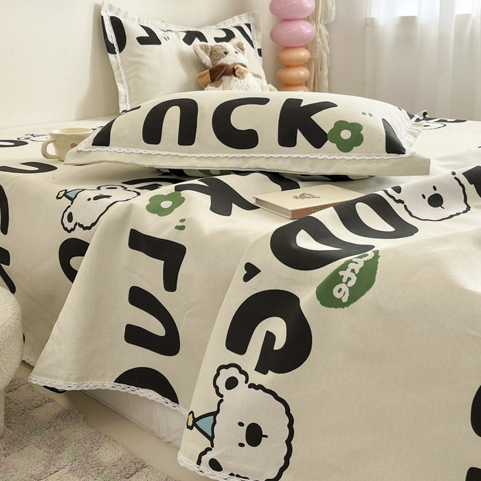 91家纺网 家纺一手货源 找家纺 新印象  2025新款花边老粗布床单款床笠款三件套字母熊