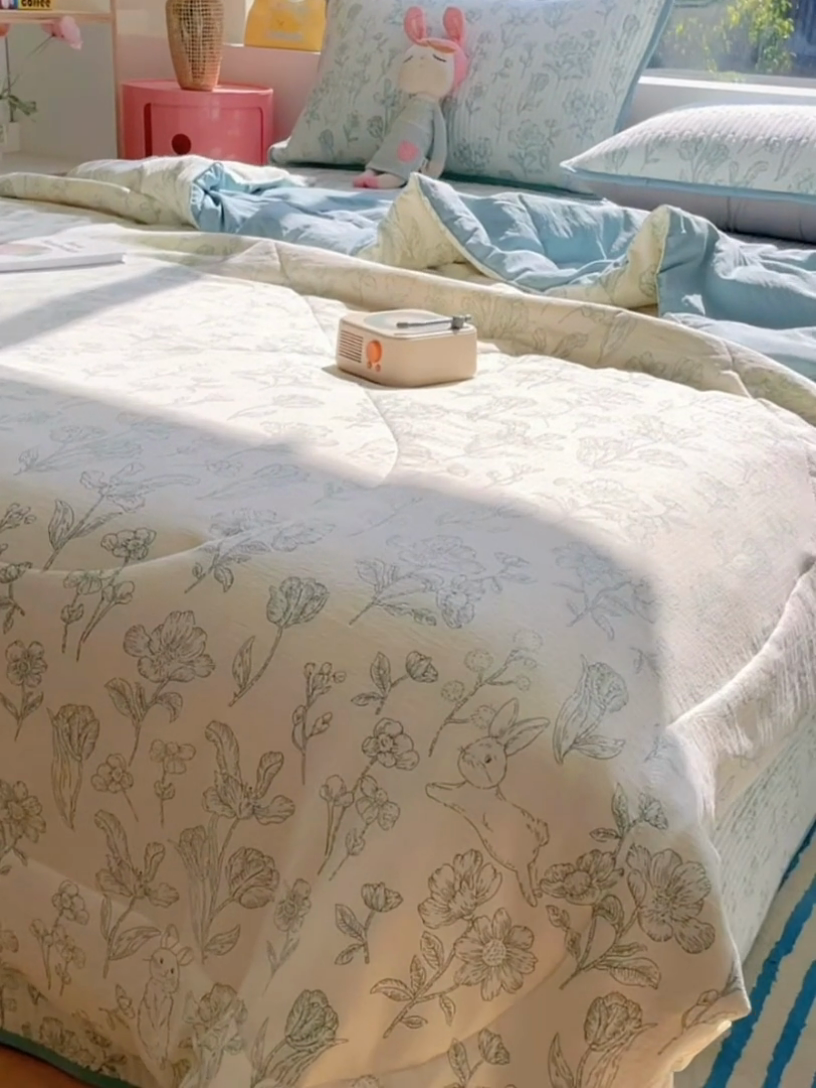 91家纺网 家纺一手货源 找家纺 老帅的工厂店 2025新款a类云感双层纱7a抗菌夏被床盖四件套 倾结