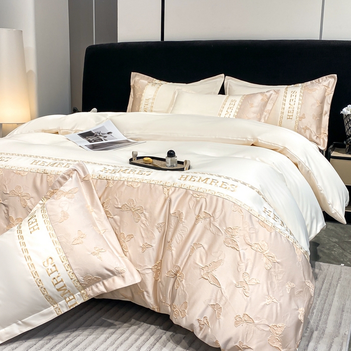 91家纺网 家纺一手货源 找家纺 子曰 2025新款金丝提花浮雕刺绣水洗真丝四件套 醉蝴蝶-米白