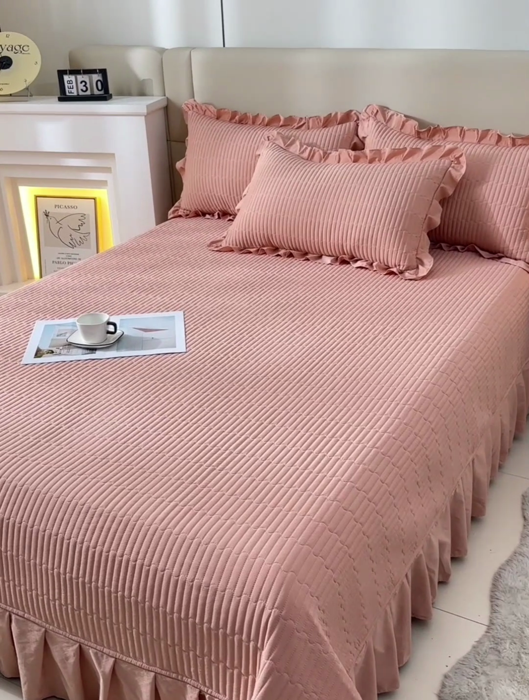 91家纺网 家纺一手货源 找家纺 星窝家纺 2025新款水洗棉花边床裙式多功能床盖三件套 经典橘色