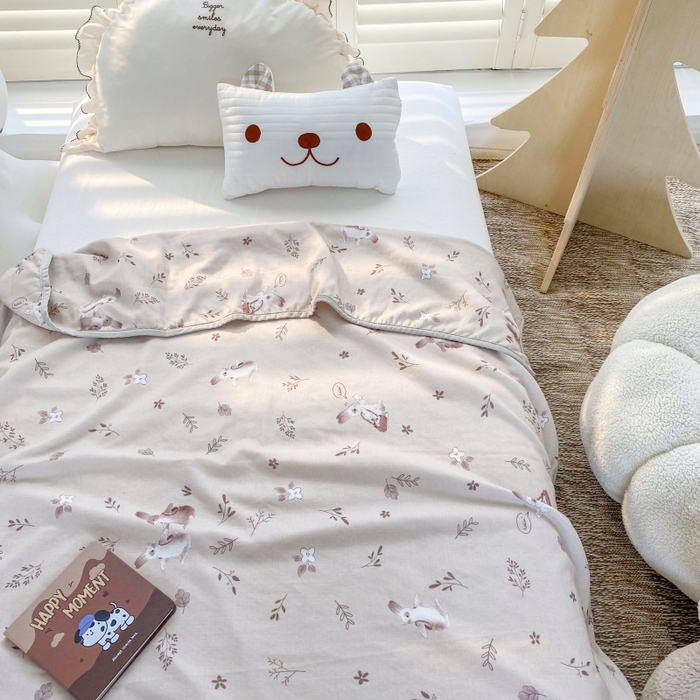 91家纺网 家纺一手货源 找家纺 潮邦 2025新款全棉双层纱多功能盖毯 背包兔