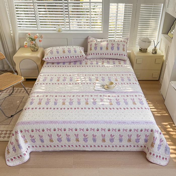 91家纺网 家纺一手货源 找家纺 宜梦家居【需要买家秀请联系老板】 2025新款双面纯棉夹层新疆棉花高温砂洗全棉床盖 踏春小兔