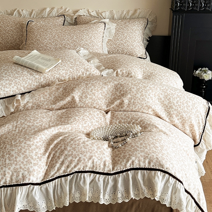 91家纺网 家纺一手货源 找家纺 蓝邻家纺 2025春夏新款全棉纯棉复古双层纱花边织带款四件套 秋之寄语