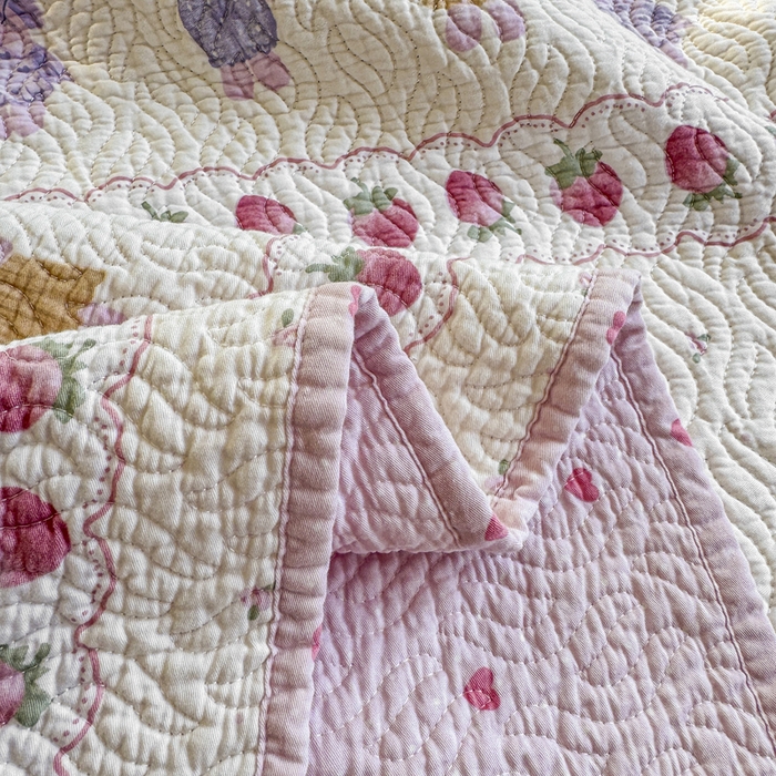 91家纺网 家纺一手货源 找家纺 宜梦家居【需要买家秀请联系老板】 2025新款双面纯棉夹层新疆棉花高温砂洗全棉床盖 踏春小兔