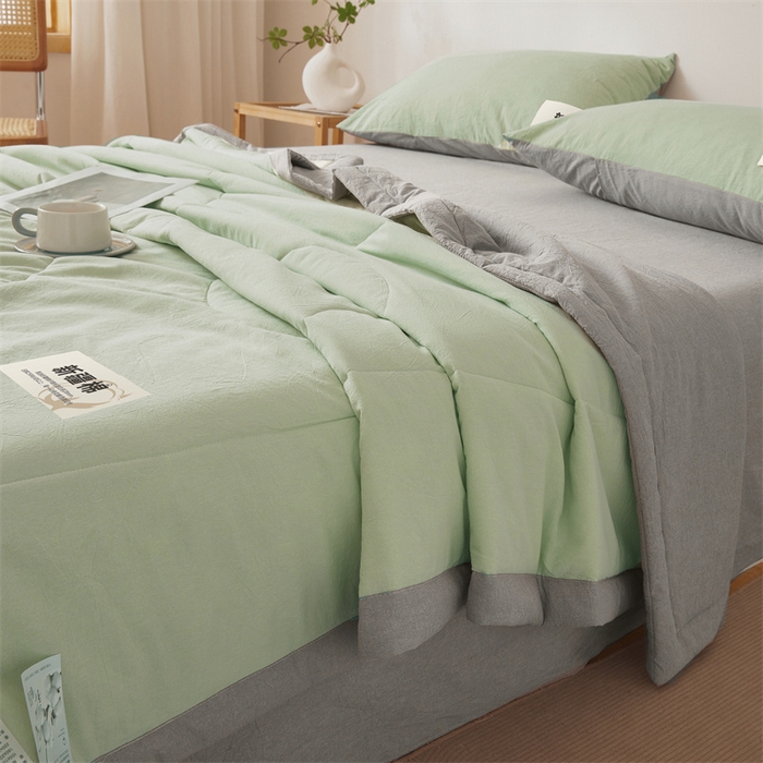 91家纺网 家纺一手货源 找家纺 2025新款A类里外全棉夏凉被100%新疆棉纯棉全棉填充无印格子款空调被原棉夏被 里外全棉-双拼绿