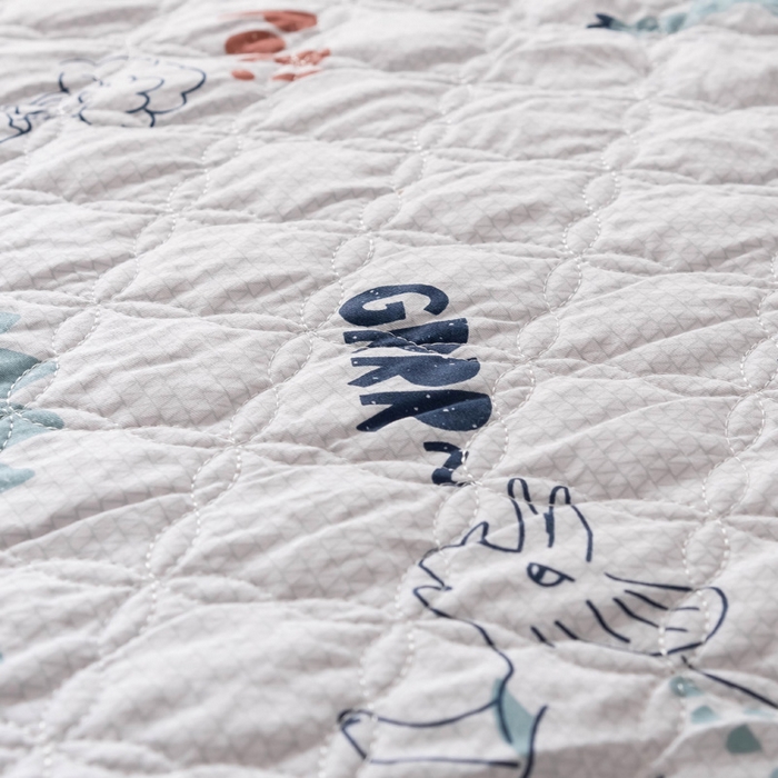 91家纺网 家纺一手货源 找家纺 优乐家纺 2025新款纯棉印花夹棉系列四件套-纽扣款新狂欢乐园