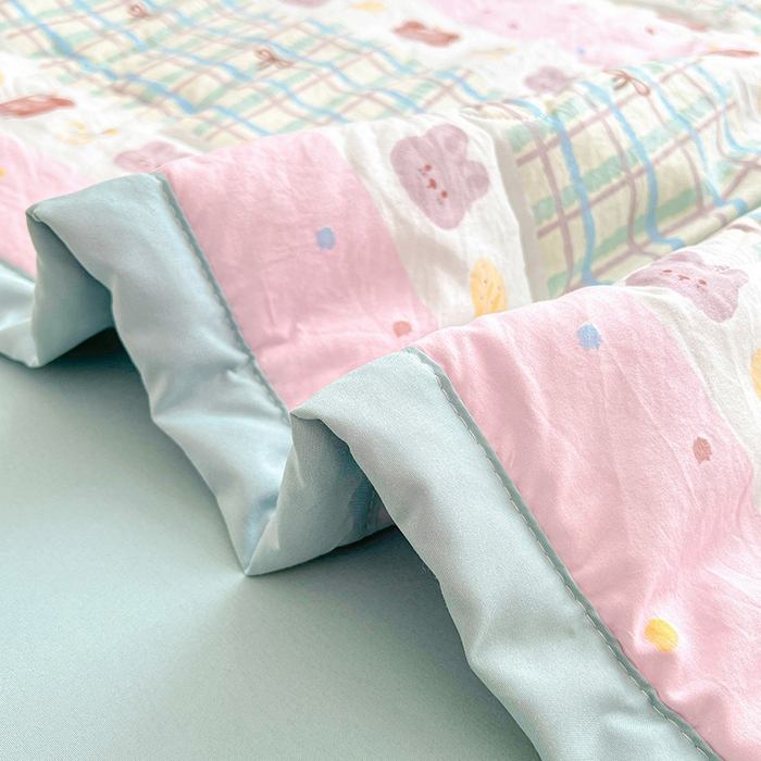 91家纺网 家纺一手货源 找家纺 西域种棉人·千百笠 2025新款A类新疆棉花夏凉被加宽包边水洗棉卡通印花吸湿透气棉花夏被空调被 凌香 生日派对