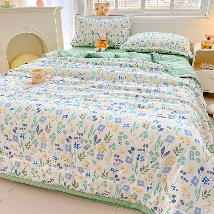 91家纺网 家纺一手货源 找家纺 西域种棉人·千百笠 2025新款A类新疆棉花夏凉被加宽包边水洗棉卡通印花吸湿透气棉花夏被空调被 凌香 花海