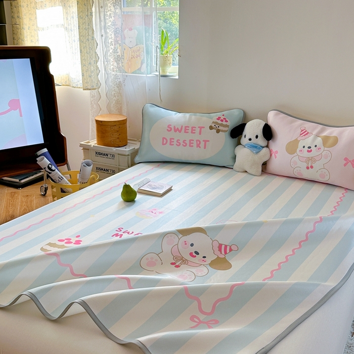 91家纺网 家纺一手货源 找家纺 美乐迪家纺 2025新款碳光凉感冰丝席 蛋糕大耳狗