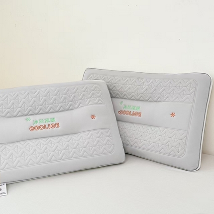 91家纺网 家纺一手货源 找家纺 宇诺家纺 2025新款冰丝凉感枕芯 灰色 900克