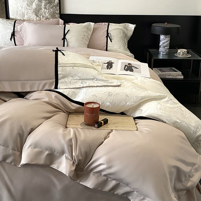 91家纺网 家纺一手货源 找家纺 优悦生活馆 2025年新款工艺款冰丝浮雕拼接四件套 璀璨之恋-香槟