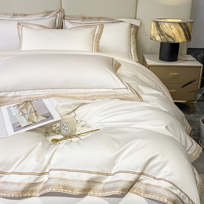 91家纺网 家纺一手货源 找家纺 瑞驰家纺 2025新款长绒棉纯棉绣花四件套--千寻系列 千寻-莫兰迪白