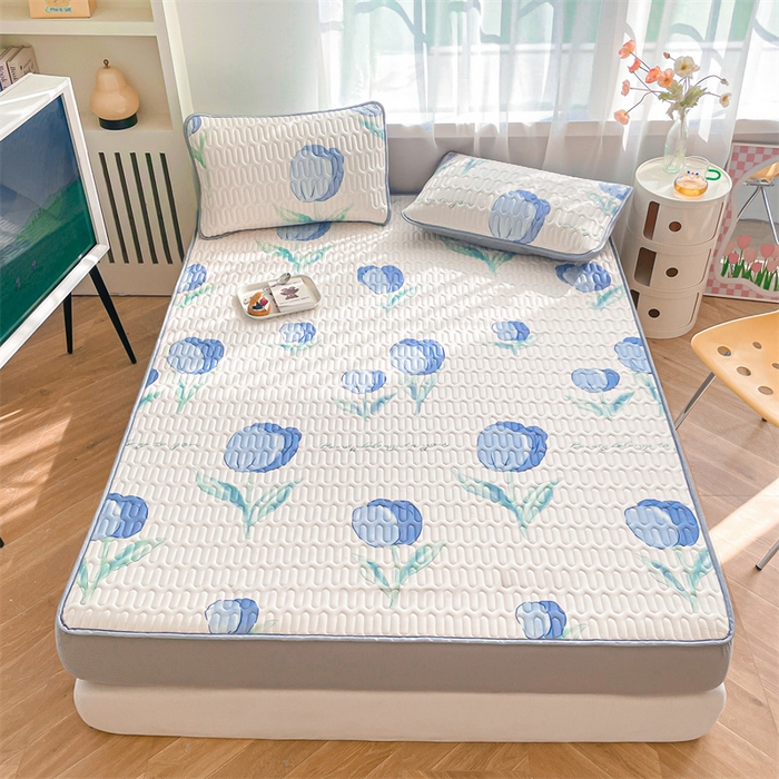 91家纺网 家纺一手货源 找家纺 布卢姆床垫 2025新款5mmA类乳胶凉席床笠套件夏被组合 郁金香-蓝