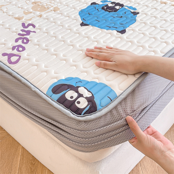 91家纺网 家纺一手货源 找家纺 布卢姆床垫 2025新款5mmA类乳胶凉席床笠套件夏被组合 小羊肖恩