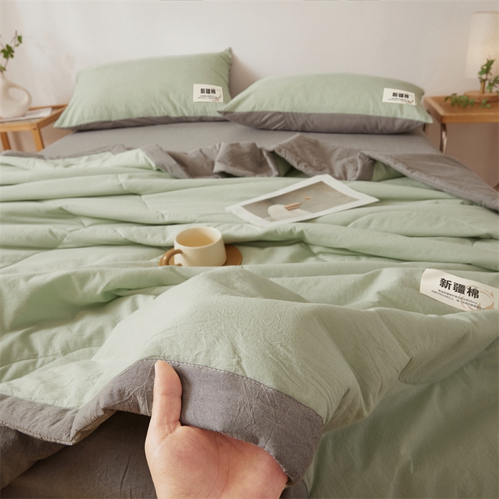 91家纺网 家纺一手货源 找家纺 2025新款A类里外全棉夏凉被100%新疆棉纯棉全棉填充无印格子款空调被原棉夏被 里外全棉-双拼绿