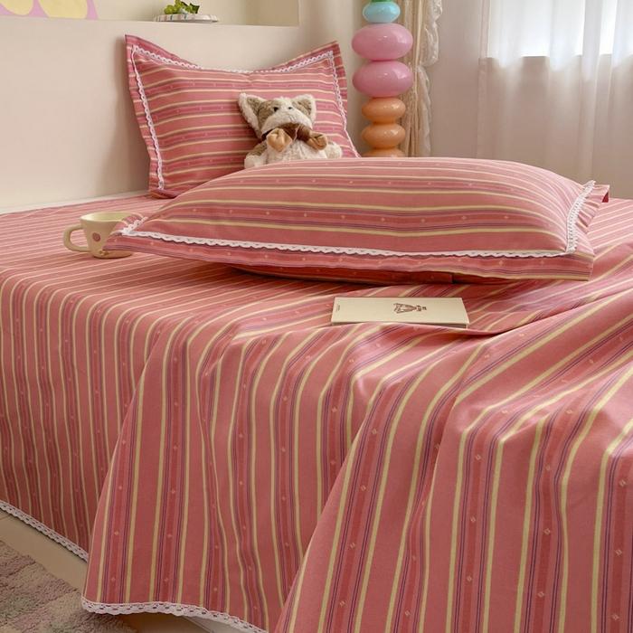 91家纺网 家纺一手货源 找家纺 新印象  2025新款花边老粗布床单款床笠款三件套细条纹-红