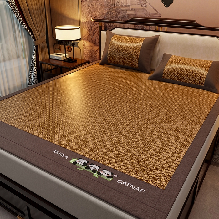 91家纺网 家纺一手货源 找家纺 绒艺席业 2025新款艾草藤席冰丝双面席席子凉席 萌萌熊猫-格纹