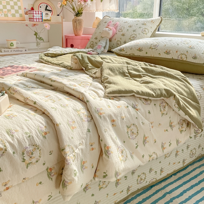 91家纺网 家纺一手货源 找家纺 老帅的工厂店 2025新款a类云感双层纱7a抗菌夏被床盖四件套 庄园兔