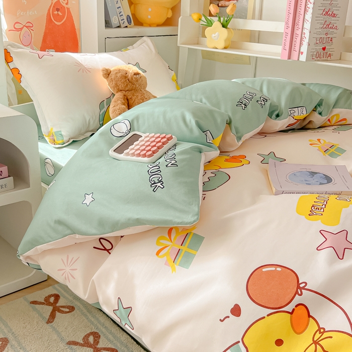 91家纺网 家纺一手货源 找家纺 悦织湾家纺 2025新款印花学生宿舍亲肤芦荟棉三件套单双人四件套轻奢印花磨毛床上用品 开心鸭