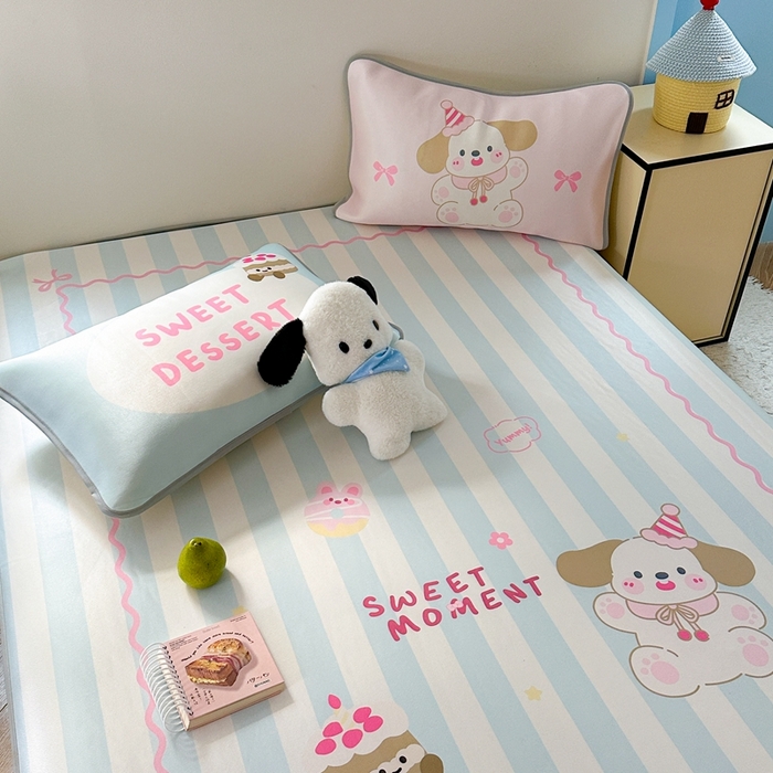 91家纺网 家纺一手货源 找家纺 美乐迪家纺 2025新款碳光凉感冰丝席 蛋糕大耳狗