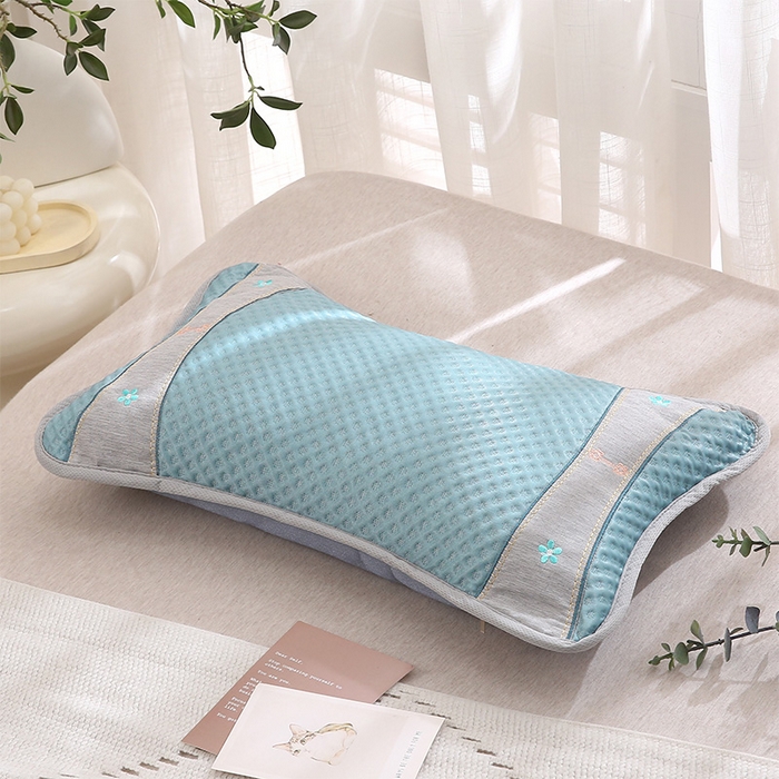 91家纺网 家纺一手货源 找家纺 纽乐家纺 2025夏季夏凉茶香枕头冰丝凉感华夫格凉豆豆茶叶茉莉花枕头枕芯 冰丝华夫格茶香枕-蓝色 35x55cm/只