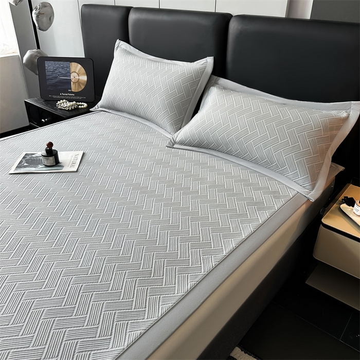 91家纺网 家纺一手货源 找家纺 雯豆家纺 2025夏季新款PE中分子凉感凉席三件套冰丝凉感席子纯色素色成人平铺绑带款 简尚-月影灰