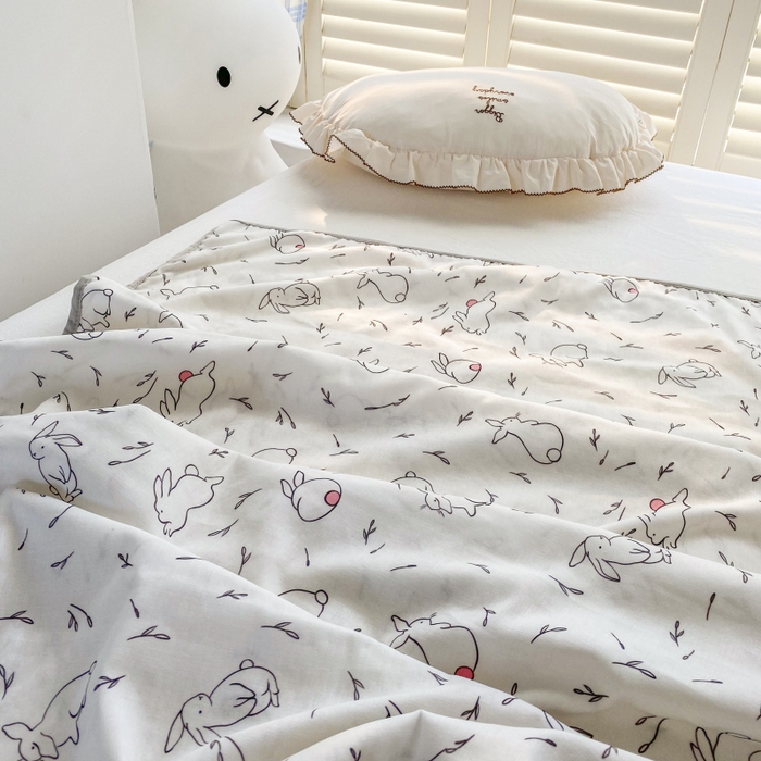 91家纺网 家纺一手货源 找家纺 潮邦 2025新款全棉双层纱多功能盖毯 兔跳跳