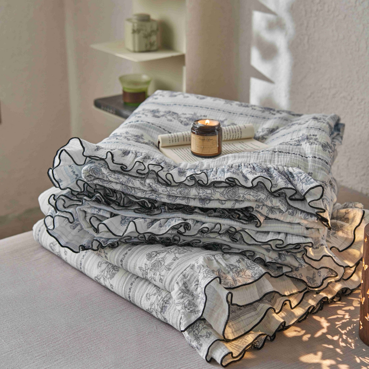 91家纺网 家纺一手货源 找家纺 安莱生活 2025年全棉纯棉精梳棉双层纱绉纱数码印花夏被夏凉被空调被-系列二 组合图仅做展示