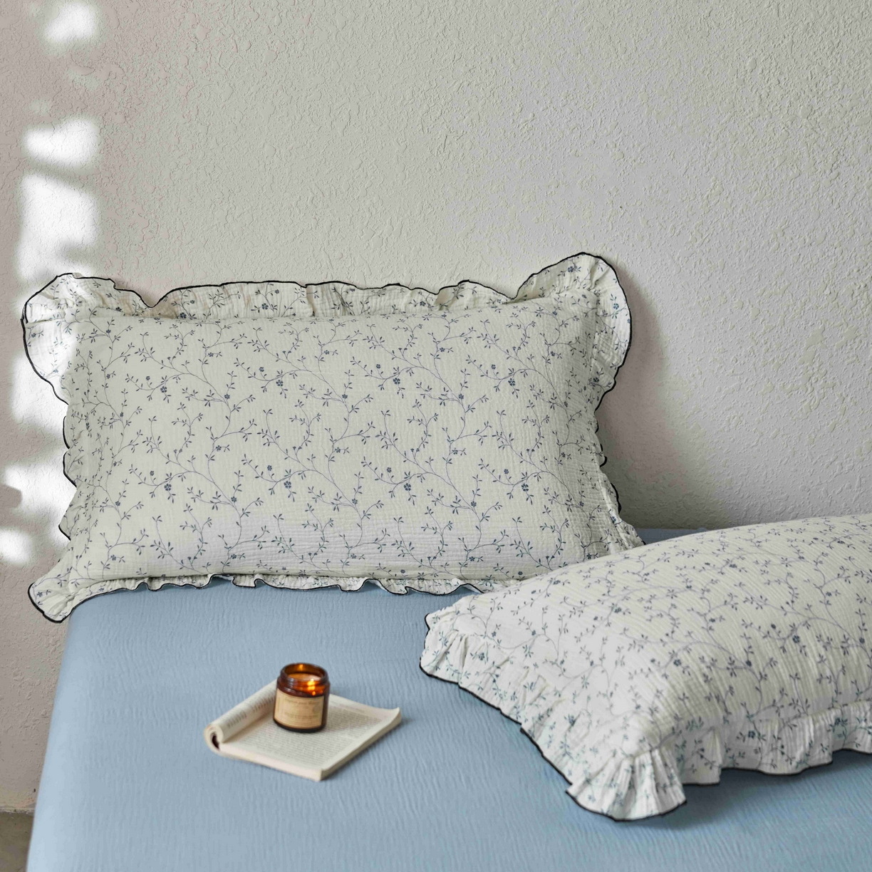 91家纺网 家纺一手货源 找家纺 安莱生活 2025新款全棉纯棉精梳棉双层纱绉纱数码印花四件套系列二 花开半夏-蓝