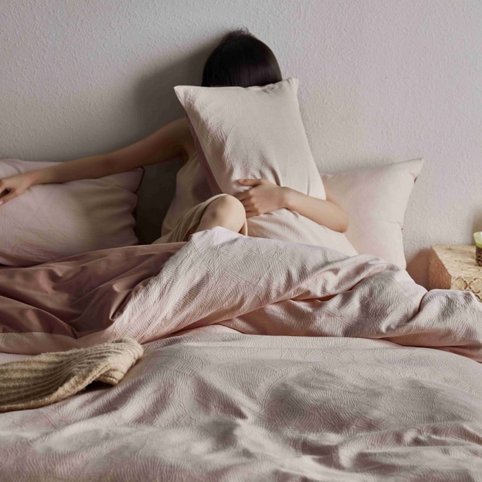 91家纺网 家纺一手货源 找家纺 2025新款全棉纯棉色织提花四件套（艾薇） 艾薇—薄玉色