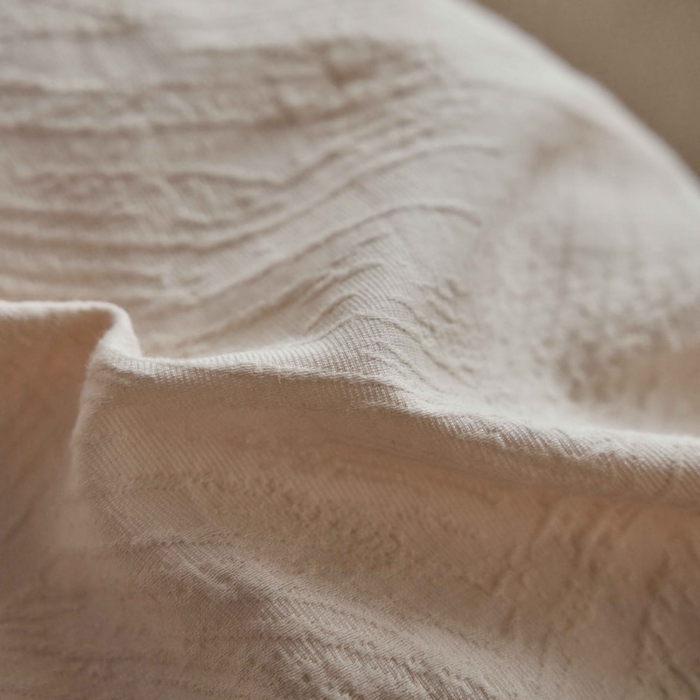 91家纺网 家纺一手货源 找家纺 2025新款全棉纯棉色织提花四件套（艾薇） 艾薇—春水白