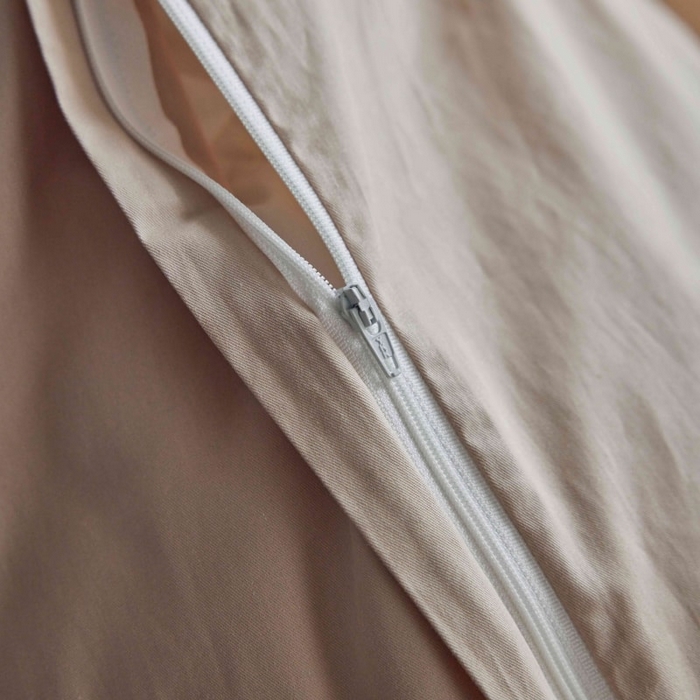 91家纺网 家纺一手货源 找家纺 2025新款全棉纯棉色织提花四件套（艾薇） 艾薇—春水白