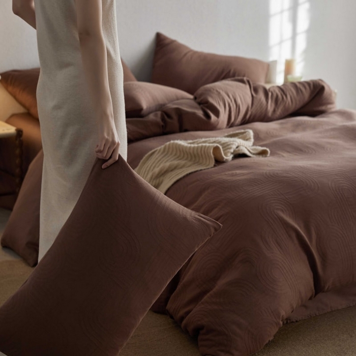 91家纺网 家纺一手货源 找家纺 2025新款全棉纯棉色织提花四件套（艾薇） 艾薇—焦糖棕