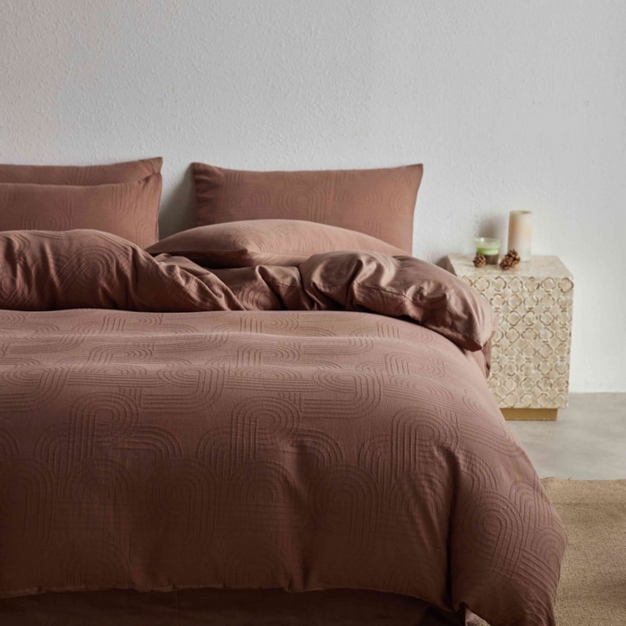 91家纺网 家纺一手货源 找家纺 2025新款全棉纯棉色织提花四件套（艾薇） 艾薇—焦糖棕