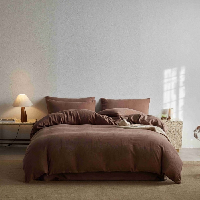 91家纺网 家纺一手货源 找家纺 2025新款全棉纯棉色织提花四件套（艾薇） 艾薇—焦糖棕